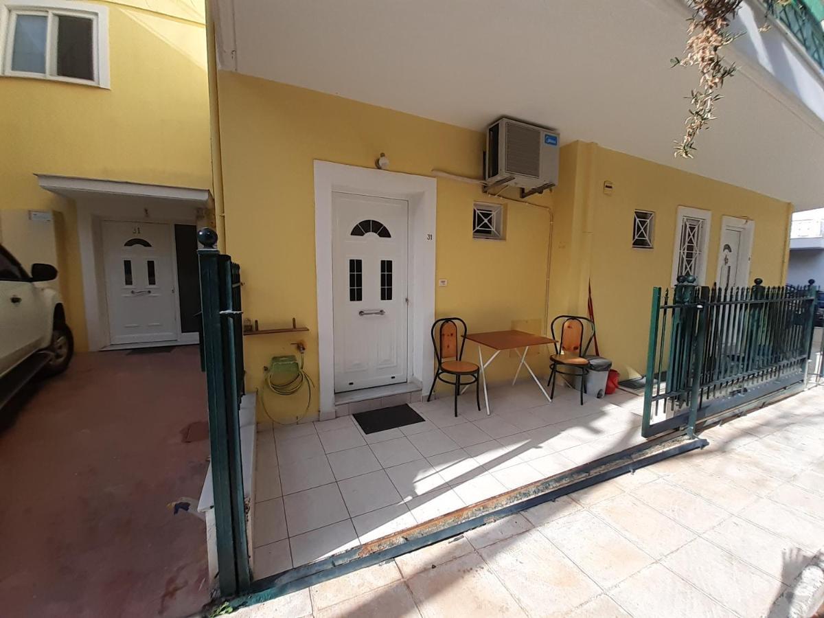 Yellow House Daire Kalamata Dış mekan fotoğraf